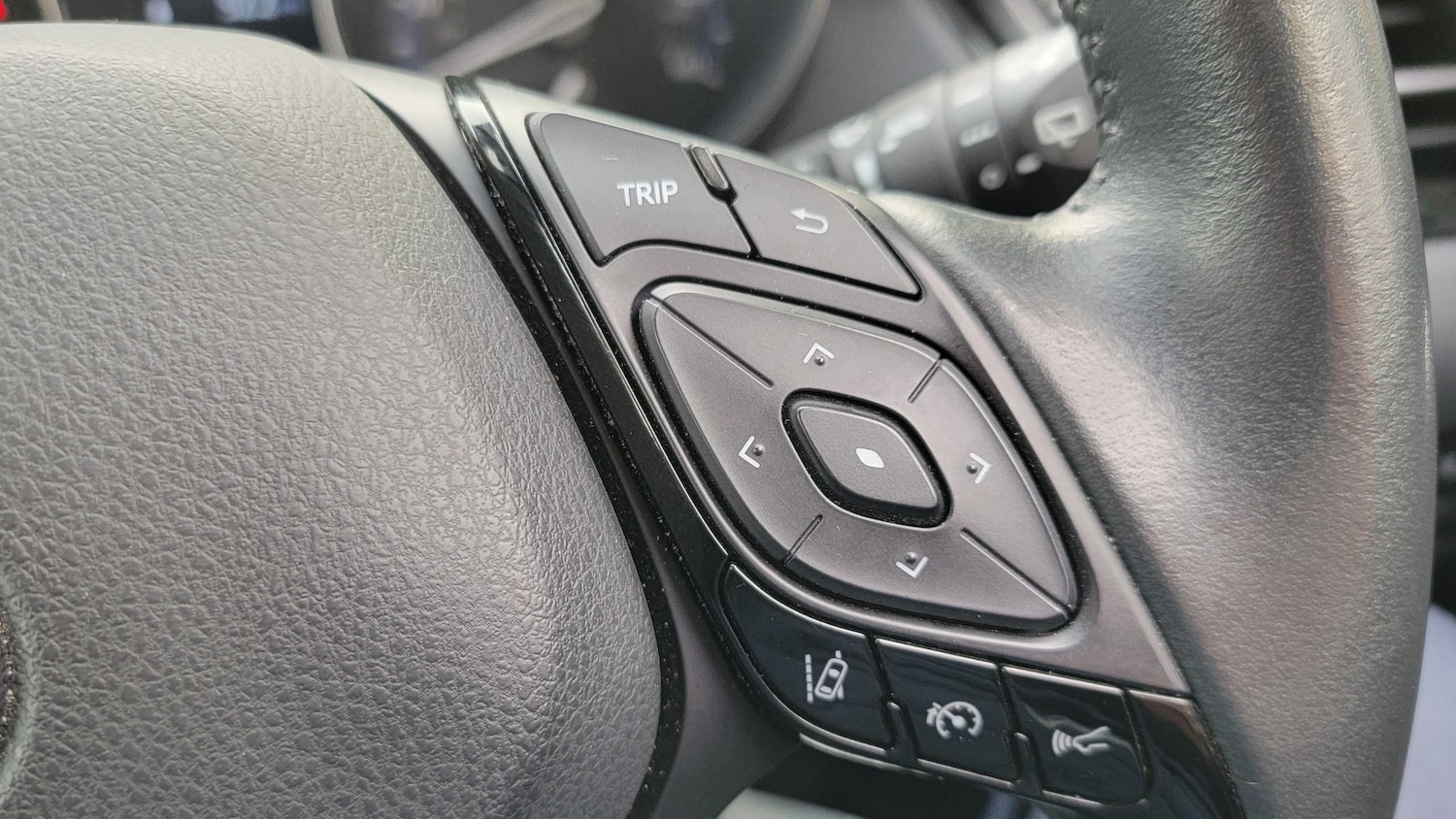 Used Toyota C-HR 2022 for sale - 75931035: Photo 24