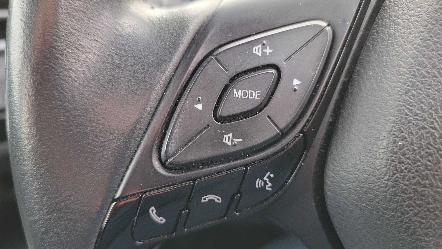 Used Toyota C-HR 2022 for sale - 75931035: Photo 25