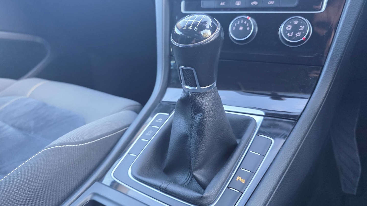 Used Volkswagen Golf 2015 for sale - 76362573: Photo 22