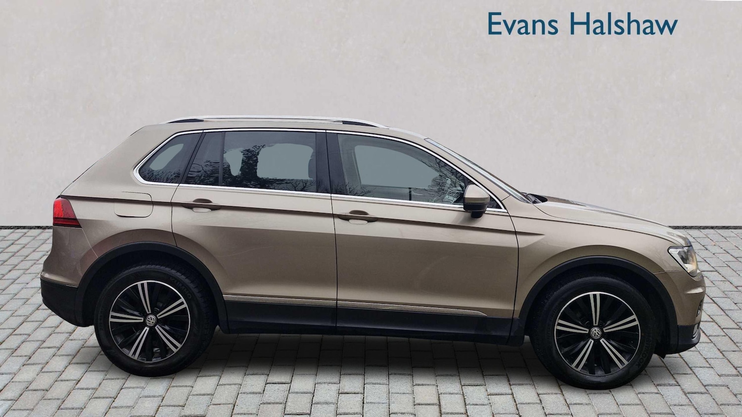 Used Volkswagen Tiguan 2018 for sale - 77347933: Photo 4