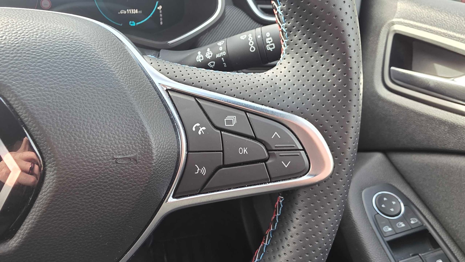 Used Renault Clio 2024 for sale - 77674834: Photo 30