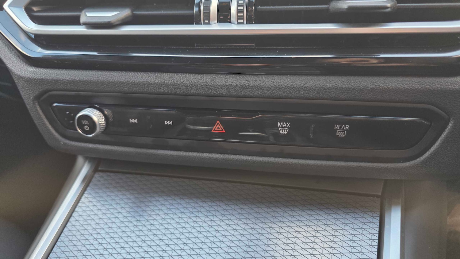 Used BMW 3 Series 2024 for sale - 77429057: Photo 25