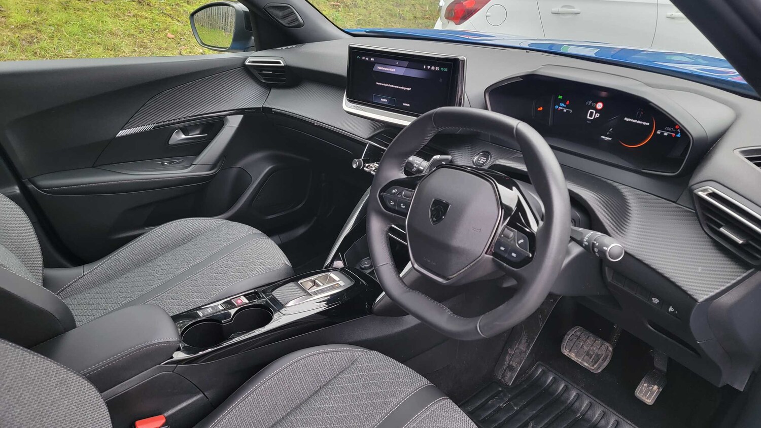 Used Peugeot 2008 2023 for sale - 76718120: Photo 13