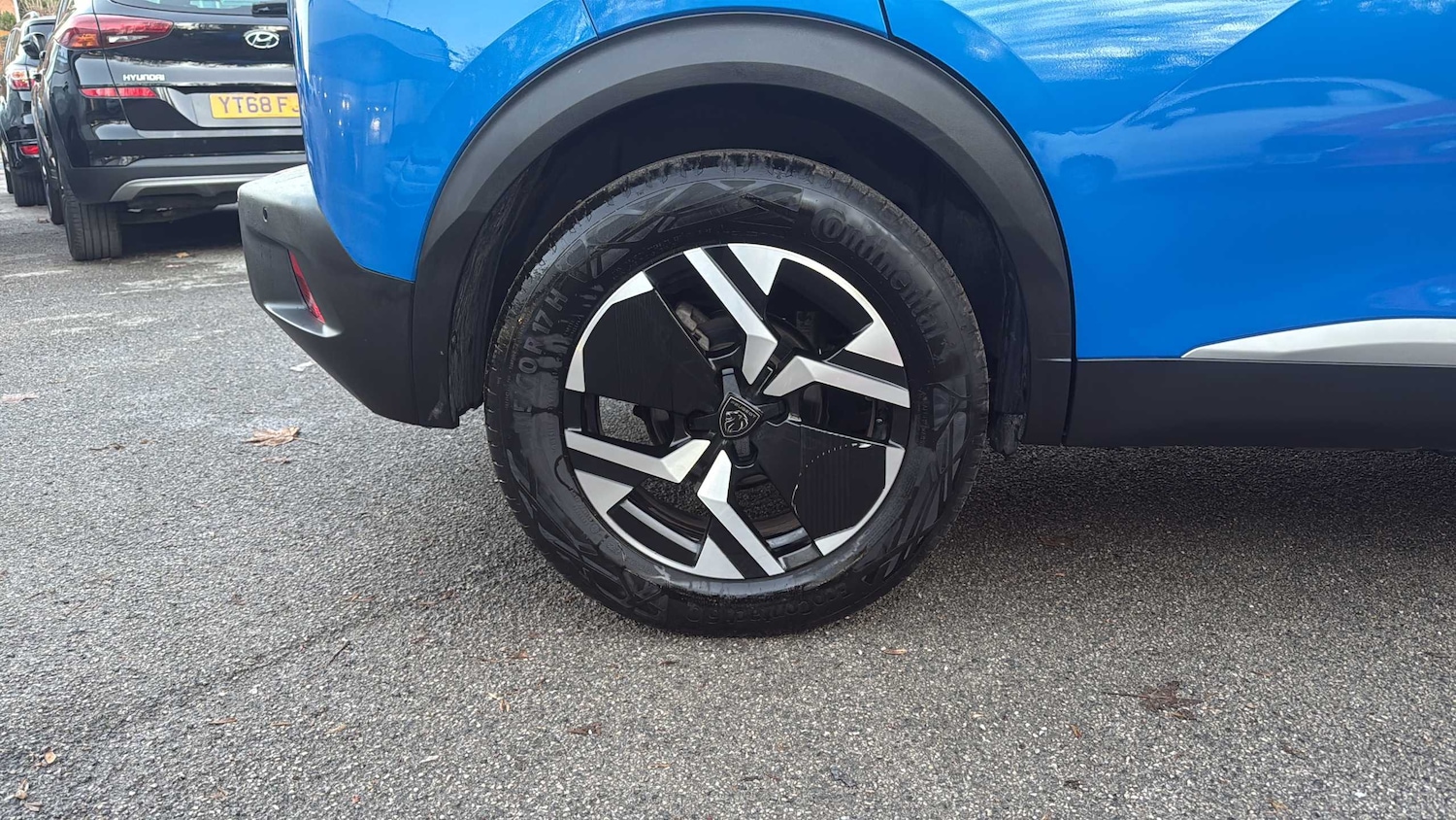 Used Peugeot 2008 2023 for sale - 76718120: Photo 8