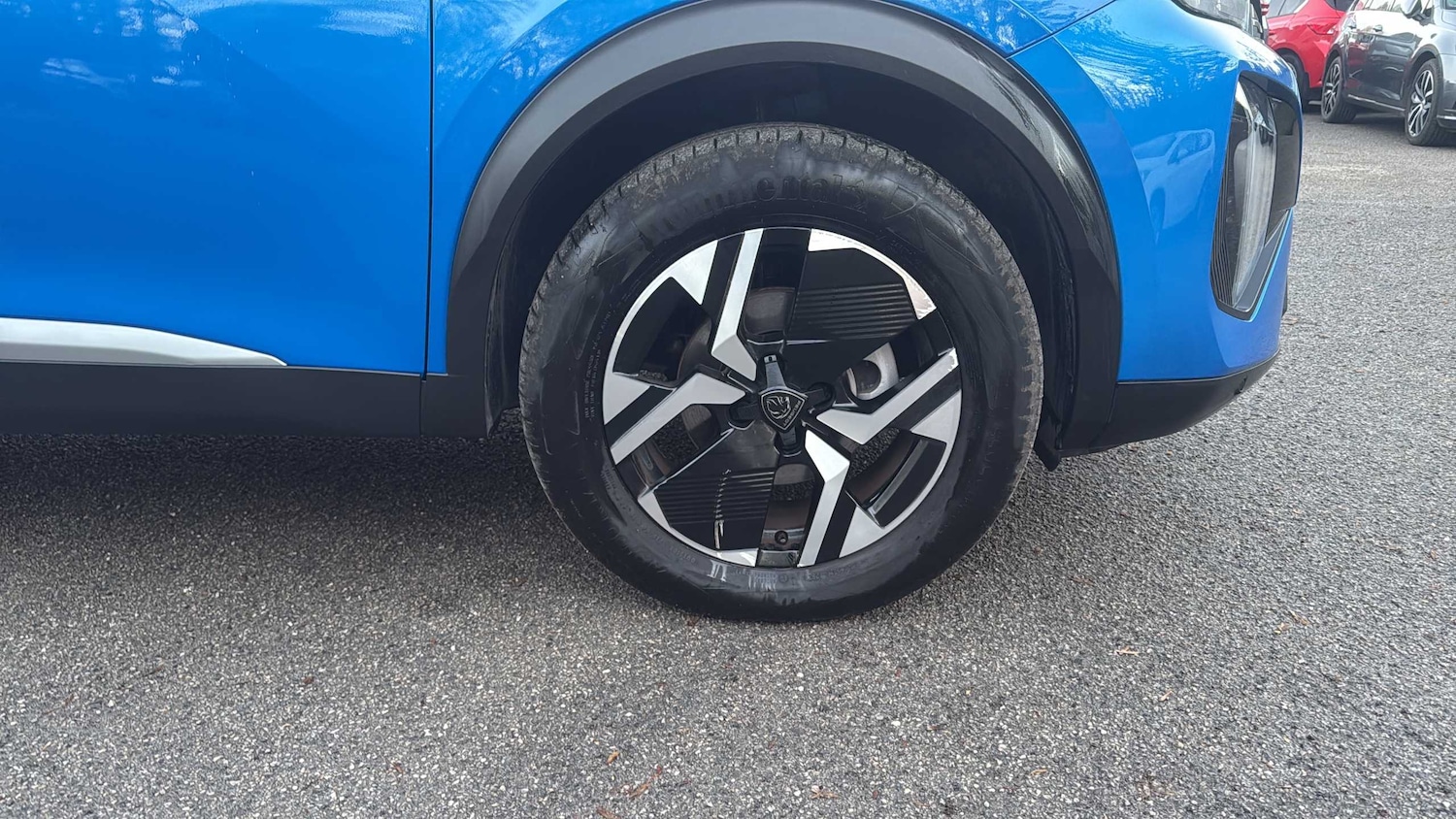 Used Peugeot 2008 2023 for sale - 76718120: Photo 9