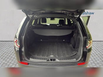 Used Land Rover Discovery Sport 2019 for sale - 78812594: Photo