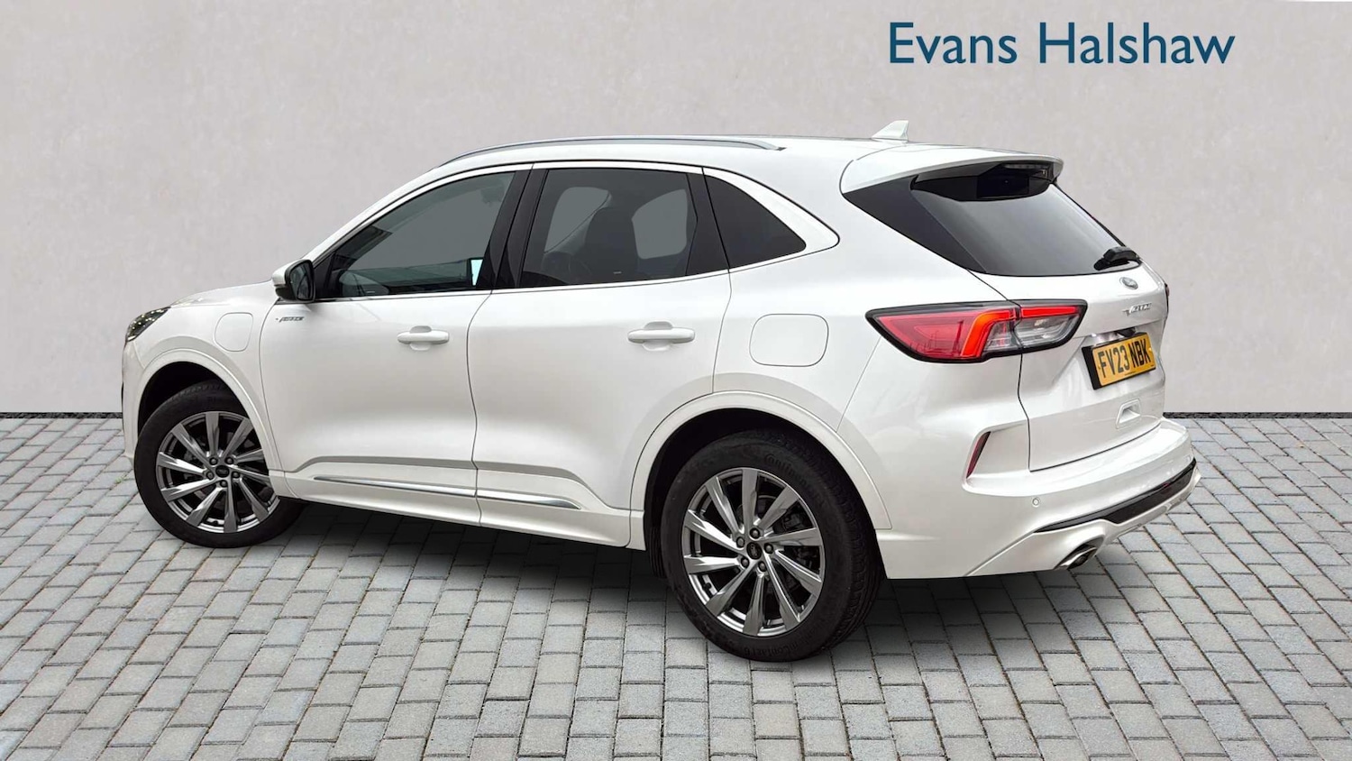 Used Ford Kuga 2023 for sale - 76310868: Photo 2