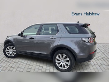 Used Land Rover Discovery Sport 2015 for sale - 78010475: Photo