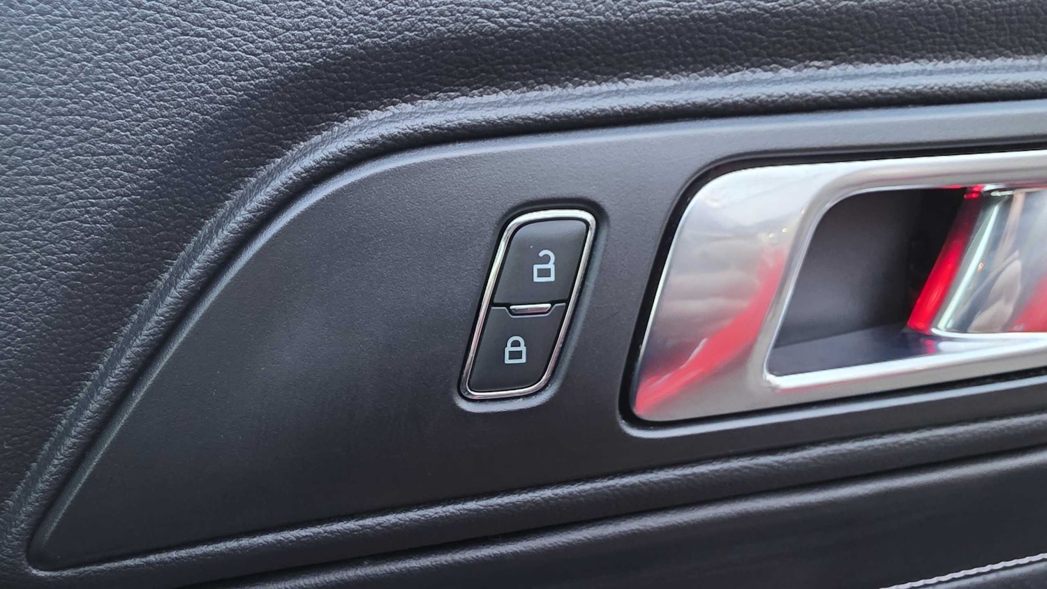 Used Ford Mustang 2021 for sale - 76661908: Photo 25