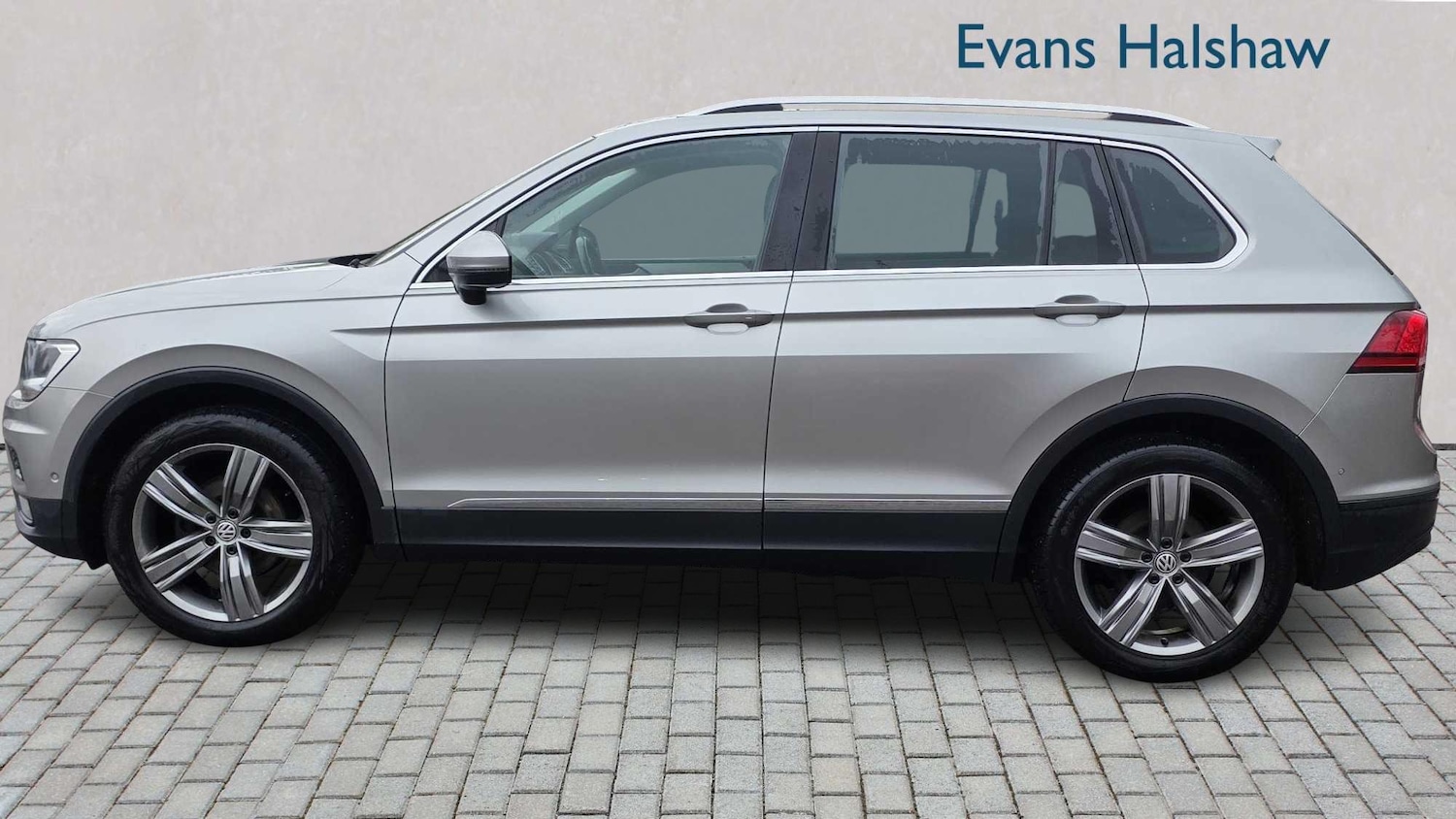 Used Volkswagen Tiguan 2019 for sale - 77018885: Photo 4