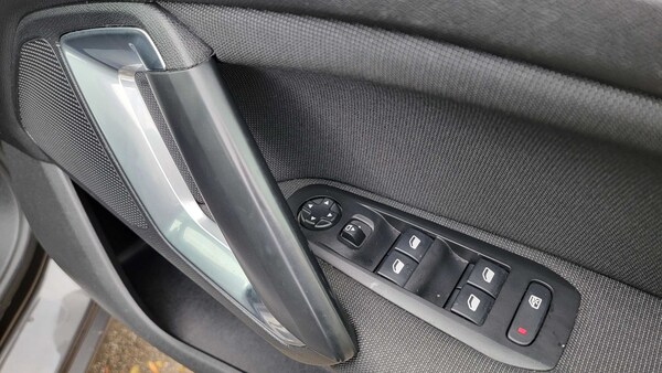 Used Peugeot 308 2018 for sale - 75993926: Photo 23