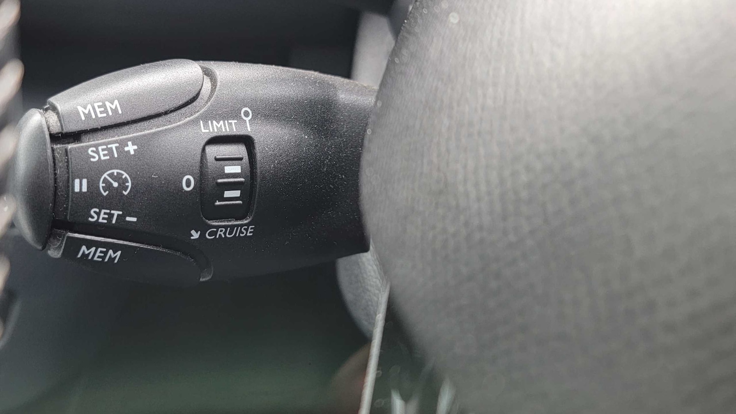 Used Peugeot 308 2018 for sale - 75993926: Photo 24