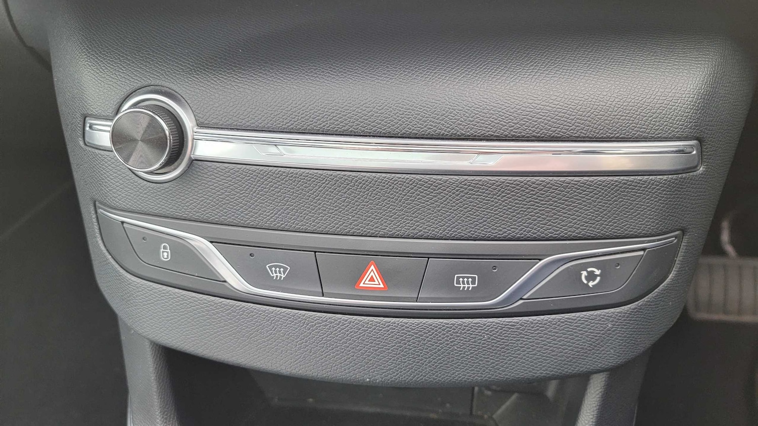 Used Peugeot 308 2018 for sale - 75993926: Photo 27