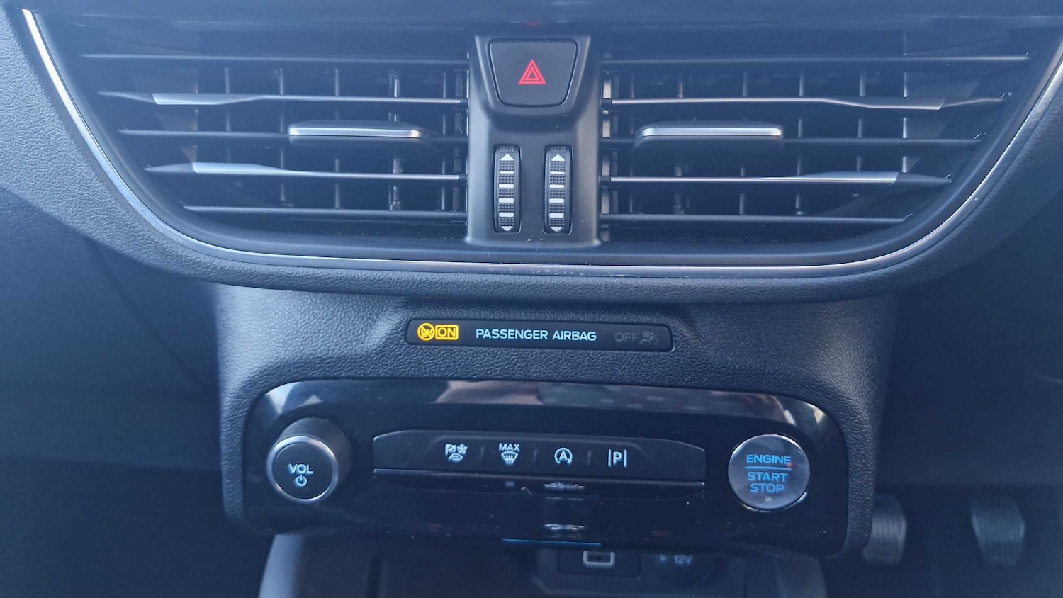 Used Ford Kuga 2025 for sale - 76339626: Photo 23