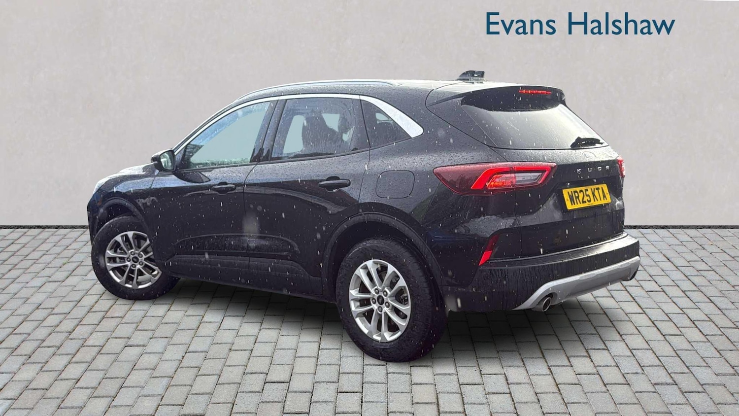 Used Ford Kuga 2025 for sale - 76339626: Photo 3