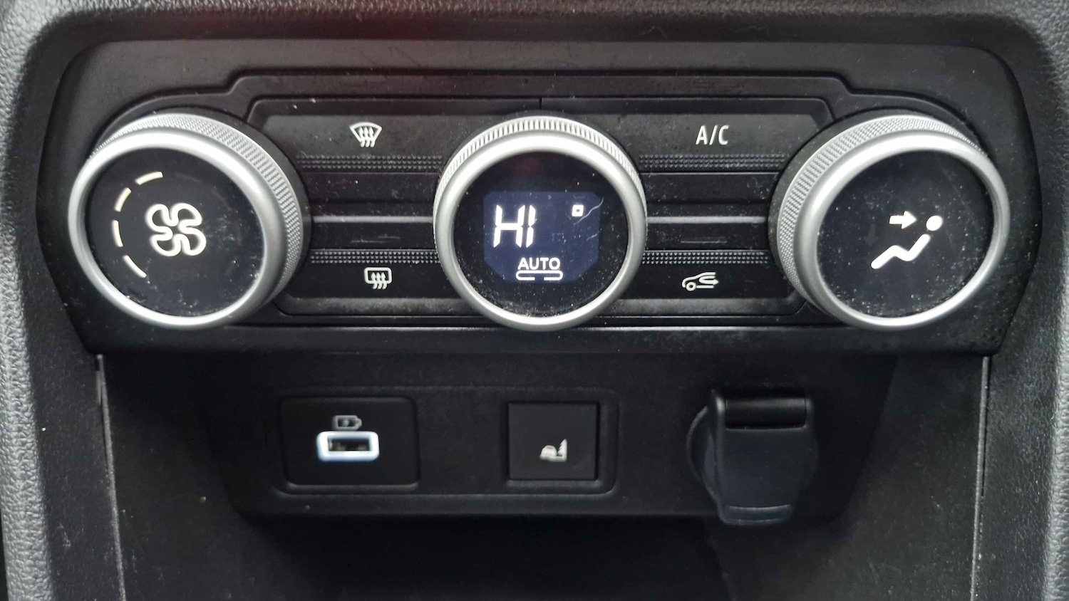 Used Dacia Jogger 2024 for sale - 76587661: Photo 26