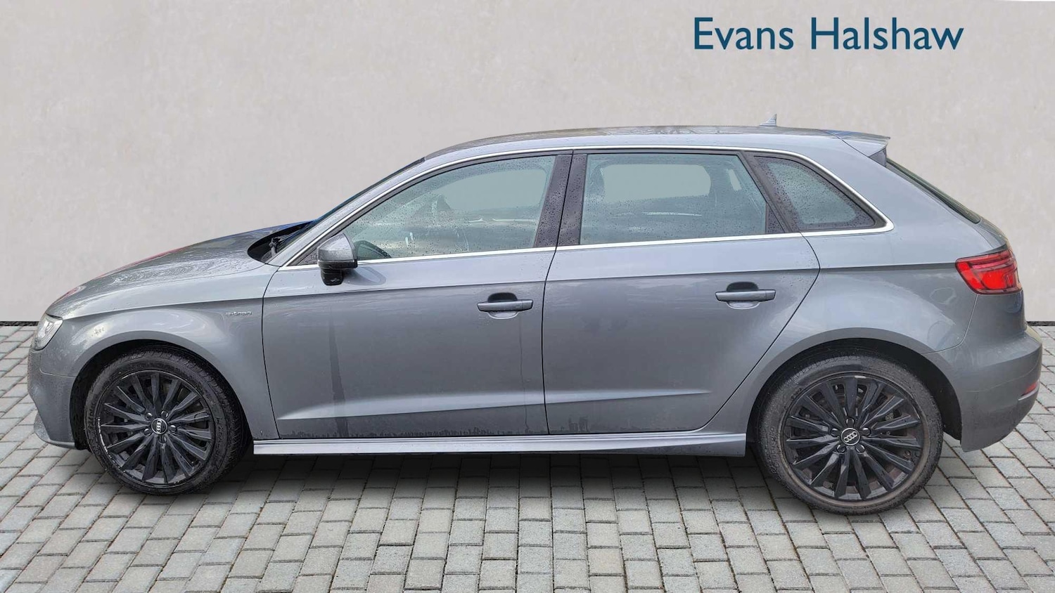 Used Audi A3 2017 for sale - 76501851: Photo 4