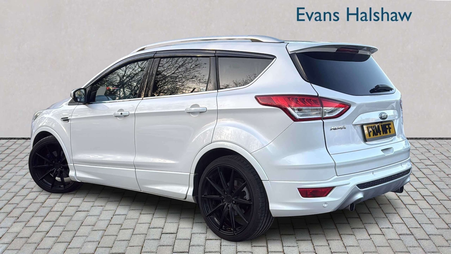 Used Ford Kuga 2014 for sale - 77741113: Photo 3