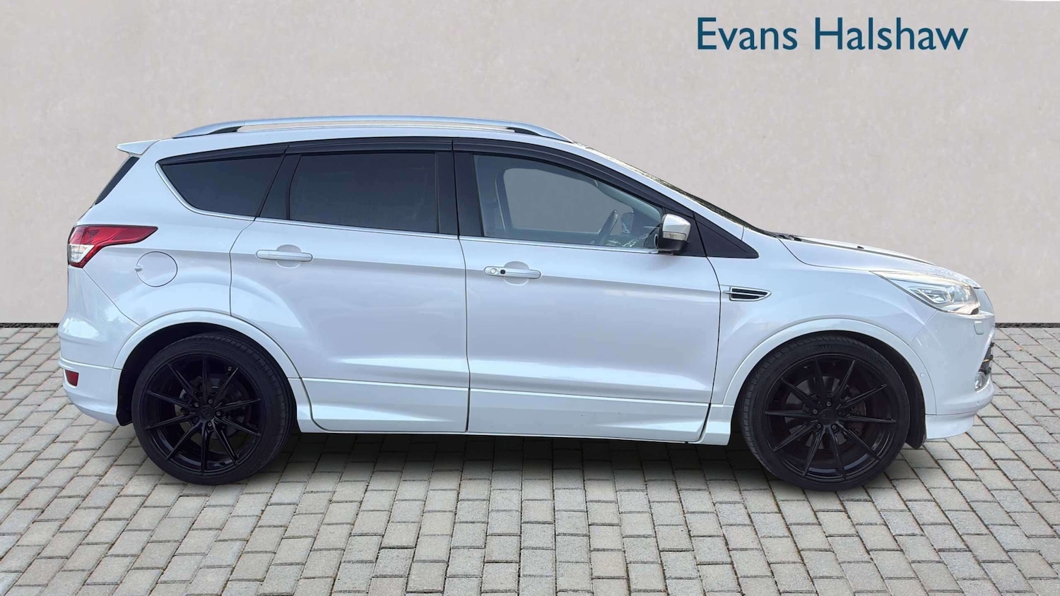 Used Ford Kuga 2014 for sale - 77741113: Photo 4