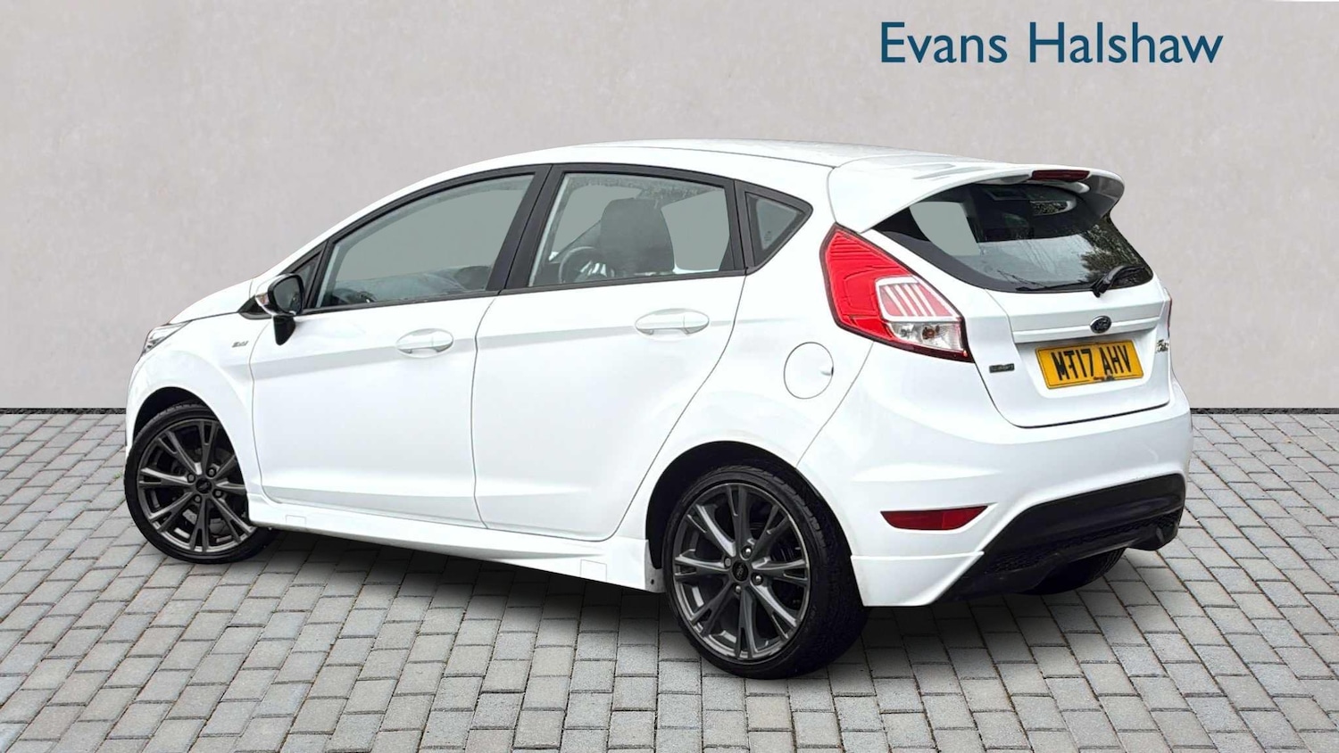 Used Ford Fiesta 2017 for sale - 76339636: Photo 4