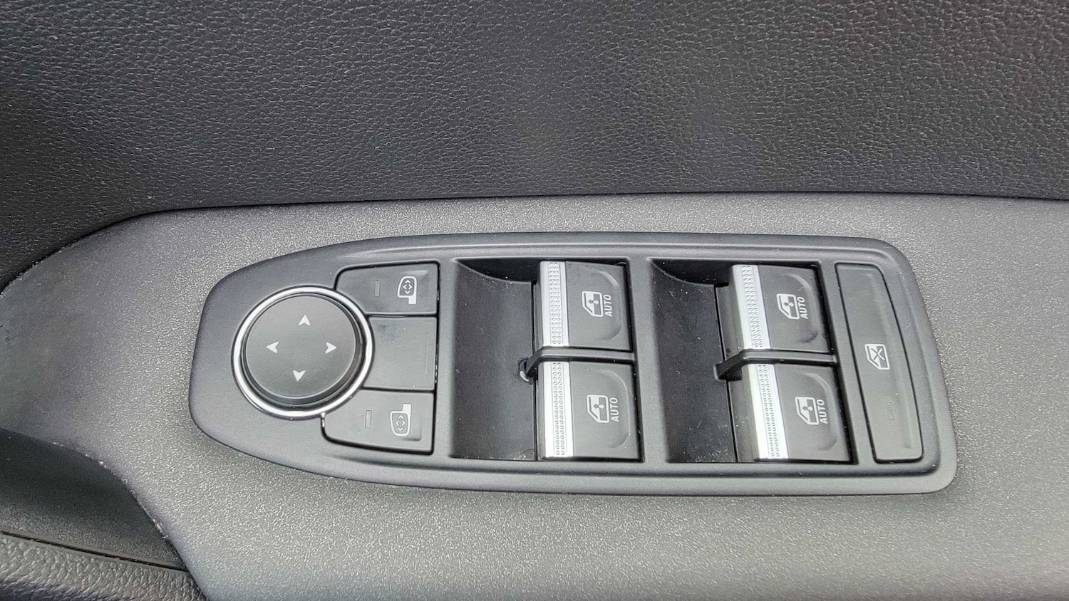 Used Renault Captur 2025 for sale - 76564505: Photo 19