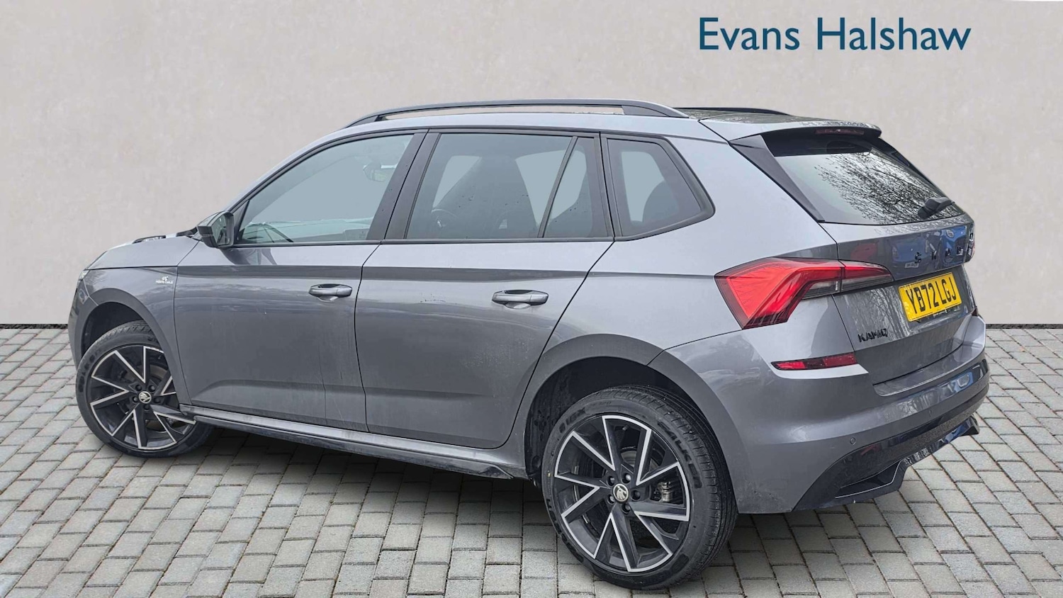 Used Skoda Karoq 2024 for sale - 77756694: Photo 2