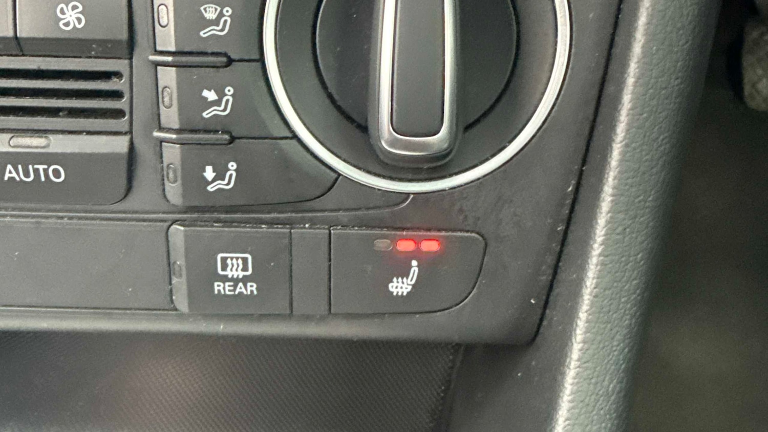 Used Audi Q3 2015 for sale - 78010390: Photo 30