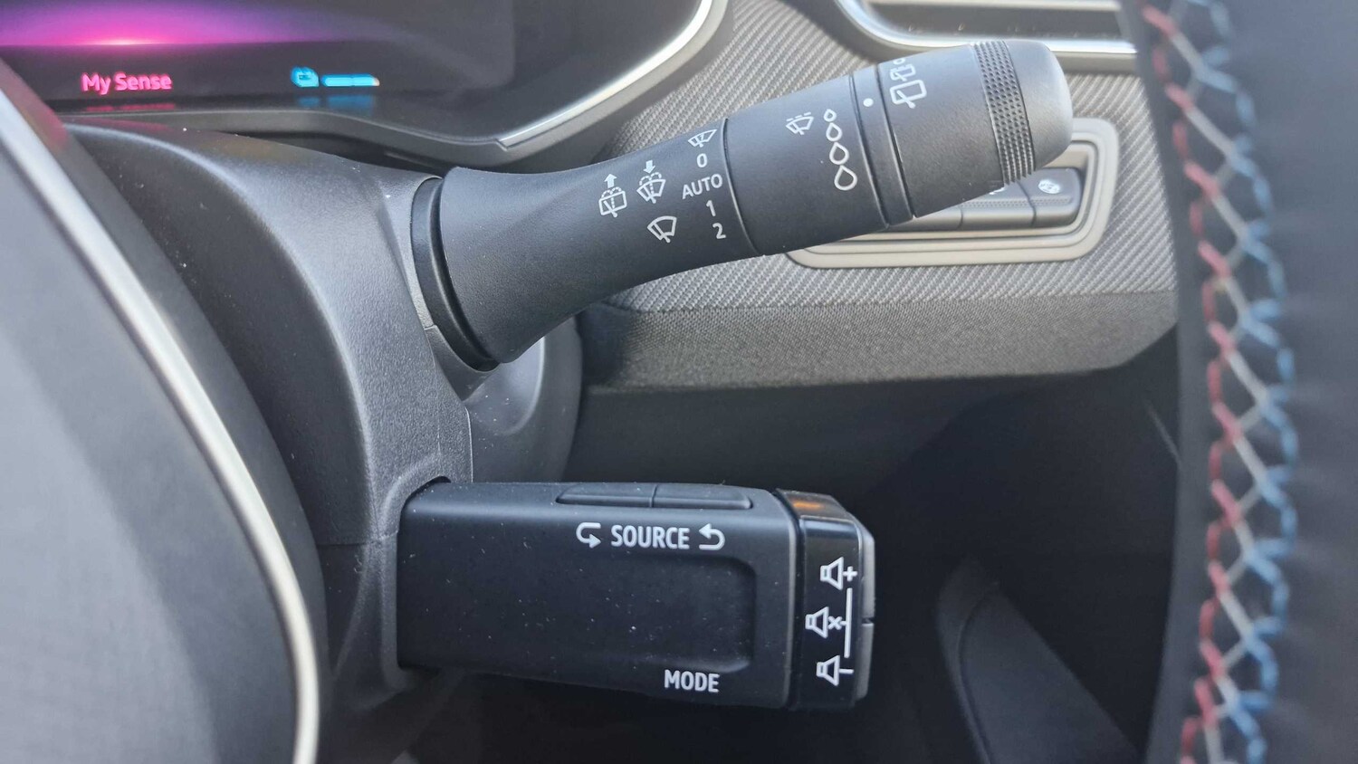 Used Renault Clio 2025 for sale - 76648941: Photo 23