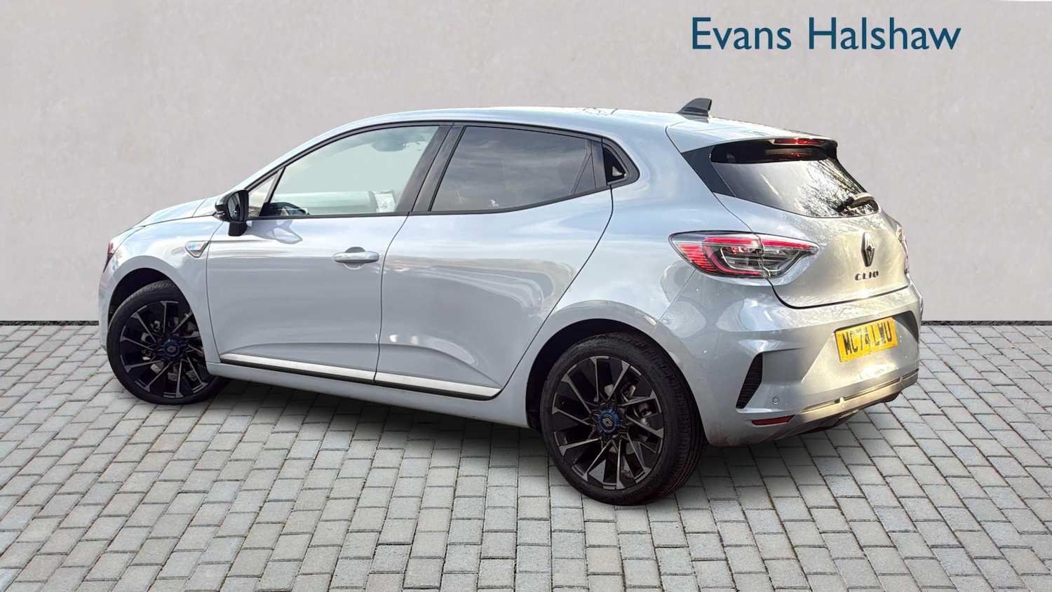 Used Renault Clio 2025 for sale - 76648941: Photo 3