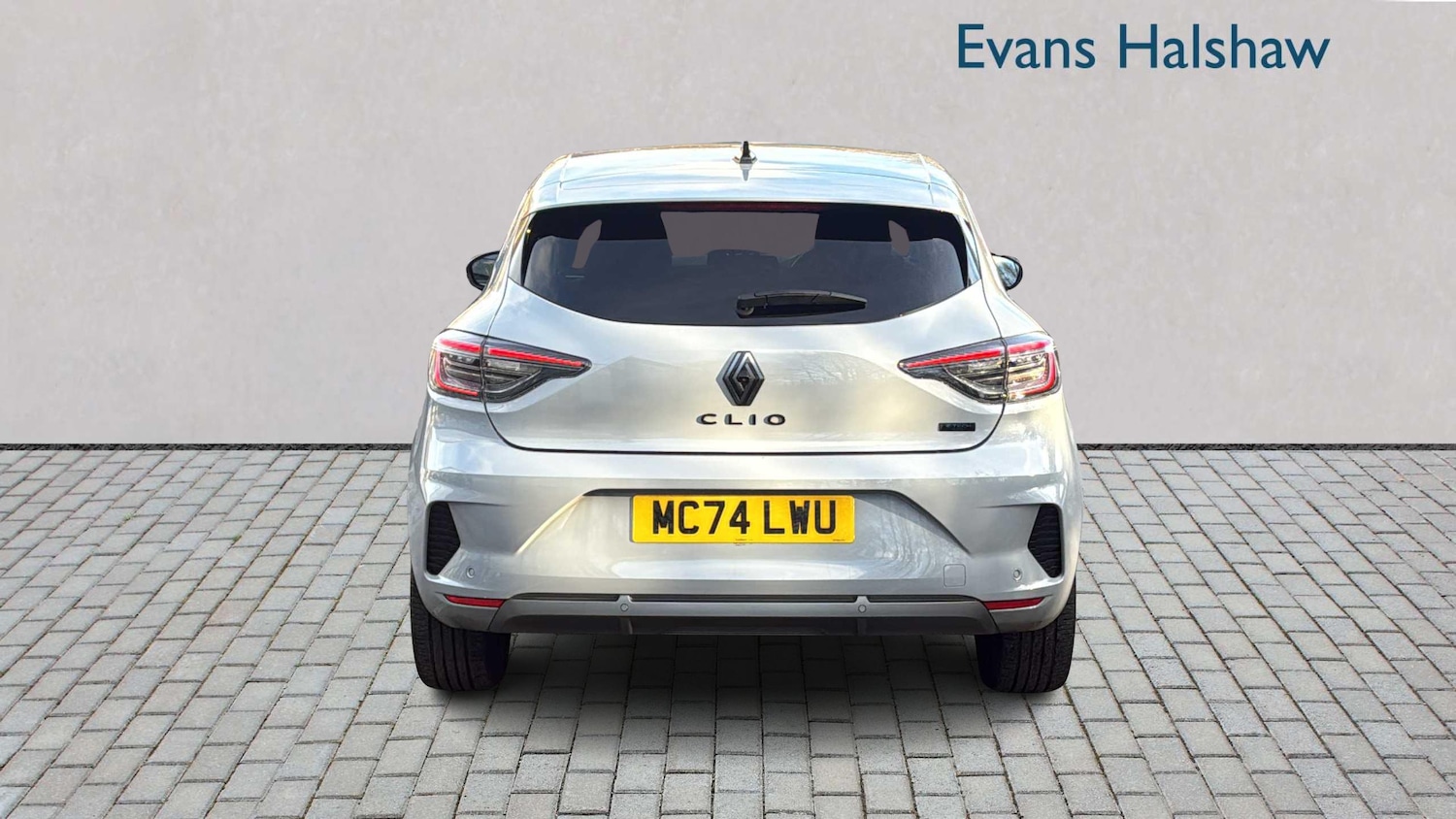 Used Renault Clio 2025 for sale - 76648941: Photo 4
