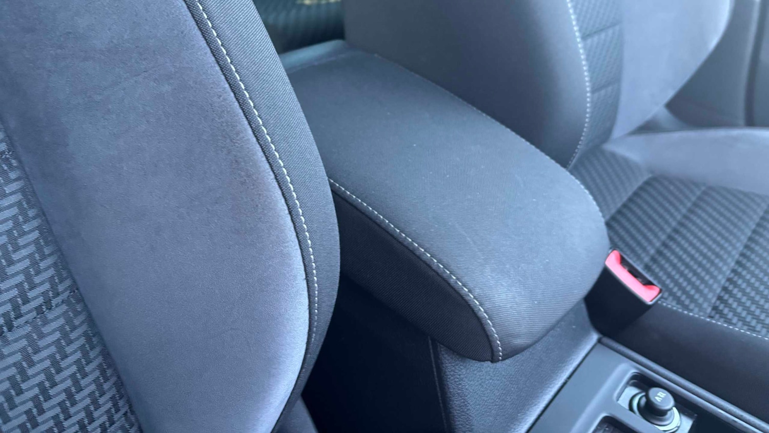 Used Volkswagen Golf 2018 for sale - 77648857: Photo 27