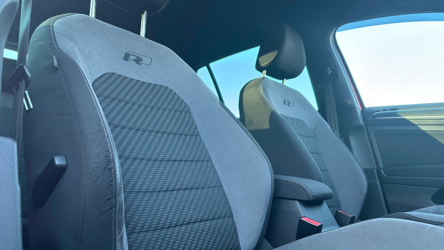 Used Volkswagen Golf 2018 for sale - 77648857: Photo 31