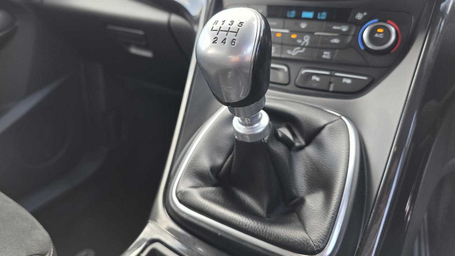 Used Ford Kuga 2017 for sale - 76087812: Photo 24