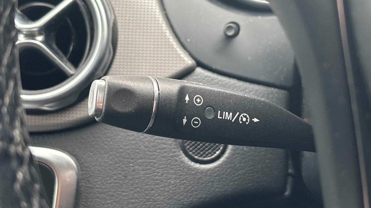 Used Mercedes-Benz GLA 2018 for sale - 78090214: Photo 15