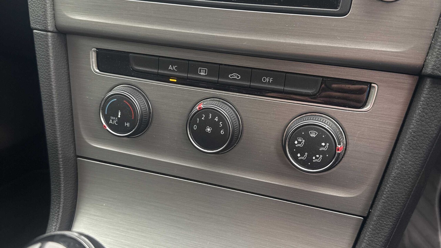 Used Volkswagen Golf 2015 for sale - 75813395: Photo 21