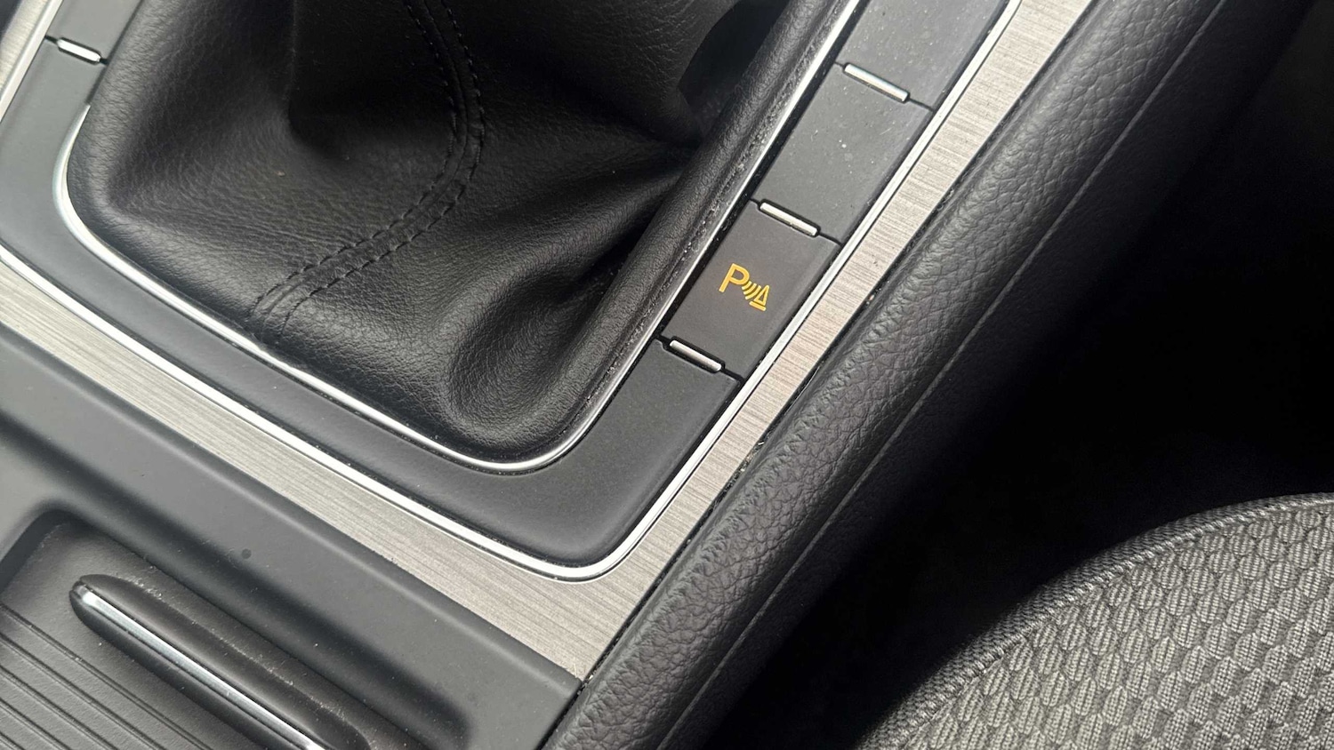 Used Volkswagen Golf 2015 for sale - 75813395: Photo 28