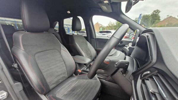 Used Ford Kuga 2023 for sale - 75813230: Photo 32