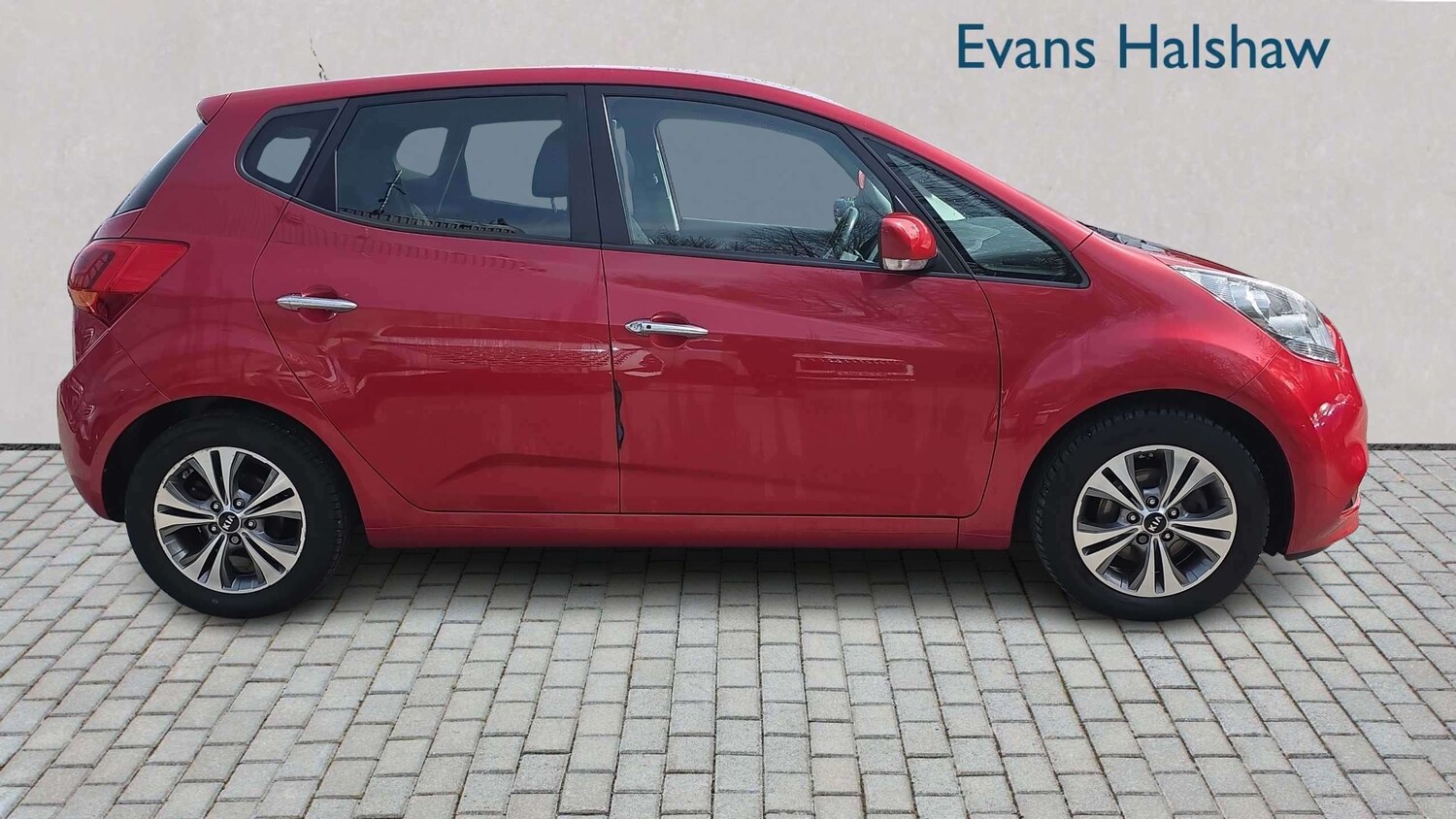 Used Kia Venga 2018 for sale - 77996127: Photo 5