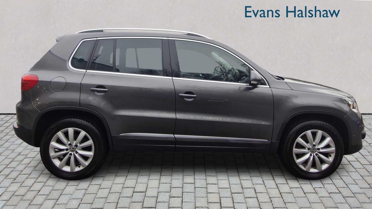 Used Volkswagen Tiguan 2014 for sale - 77018860: Photo 4