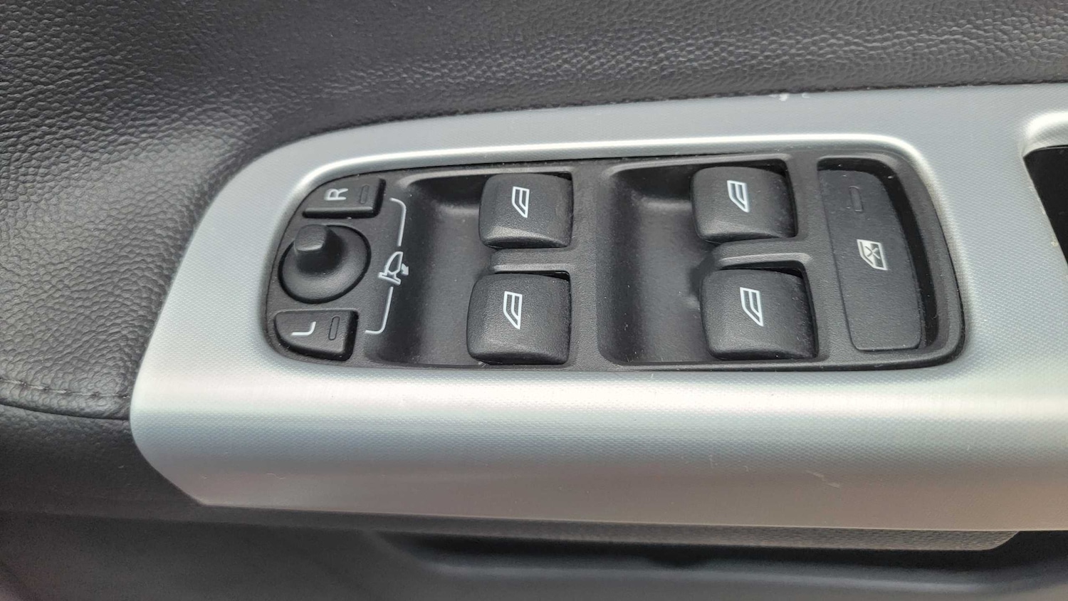 Used Volvo S40 2012 for sale - 76524001: Photo 21