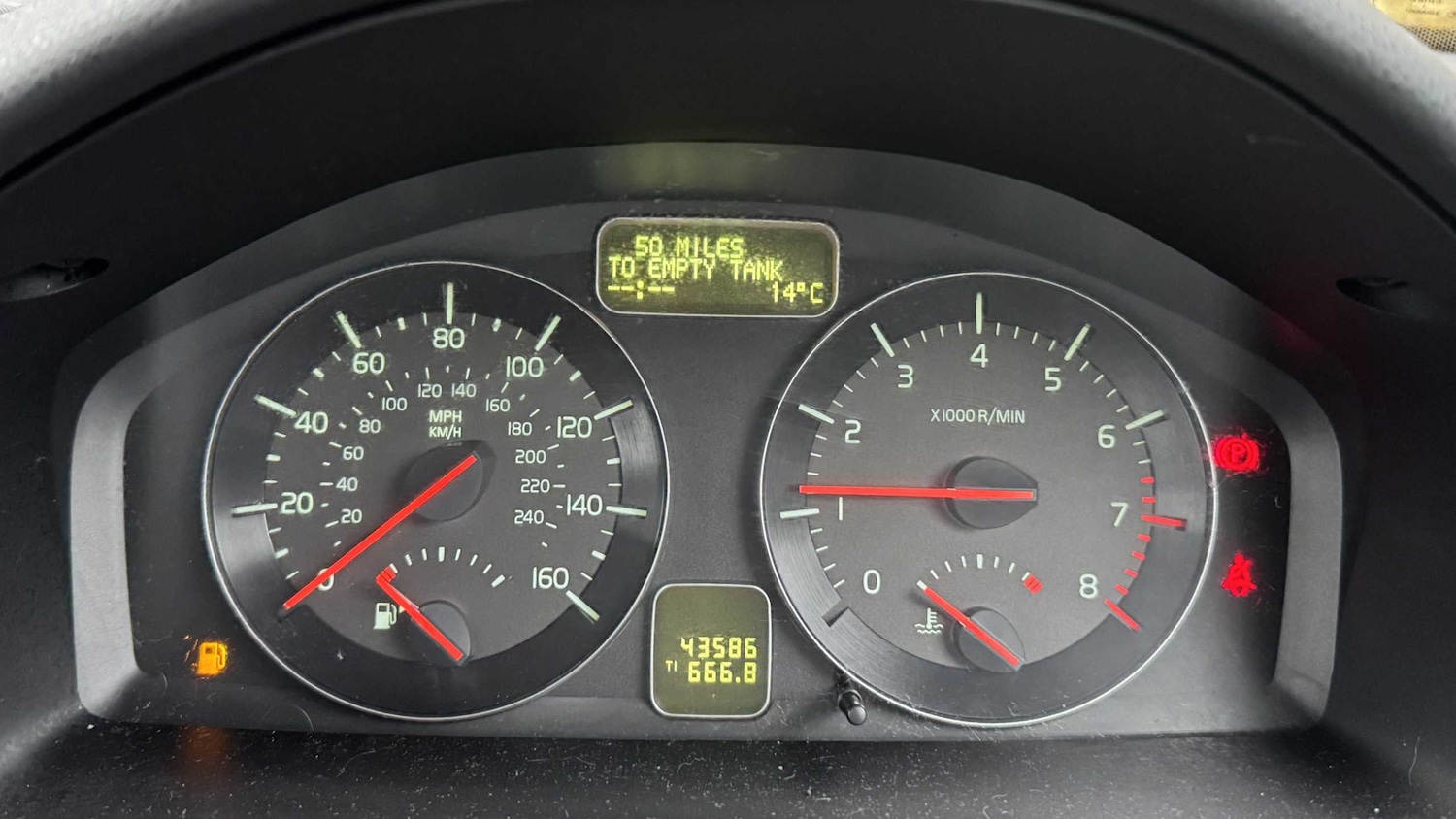 Used Volvo S40 2012 for sale - 76524001: Photo 8