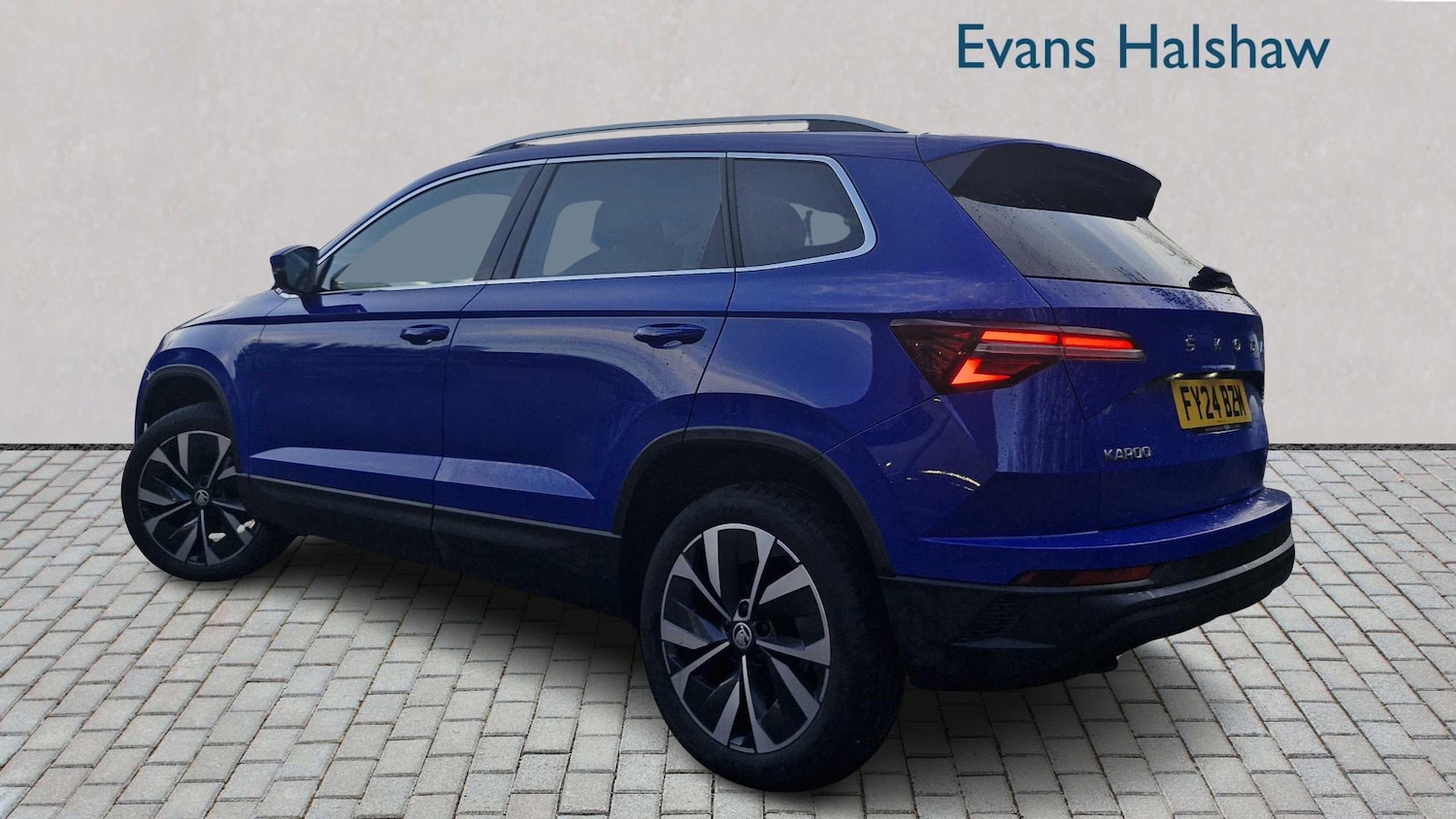 Used Skoda Karoq 2024 for sale - 77333825: Photo 3