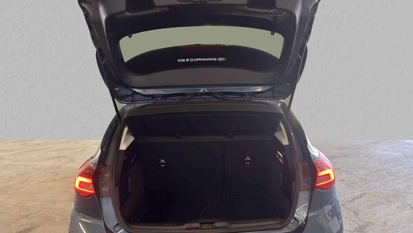 Used Ford Focus 2022 for sale - 76298386: Photo 9