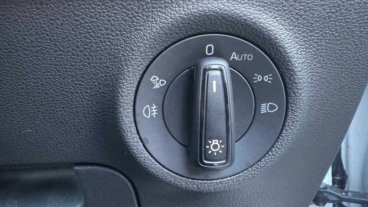 Used Skoda Karoq 2022 for sale - 76718146: Photo 27