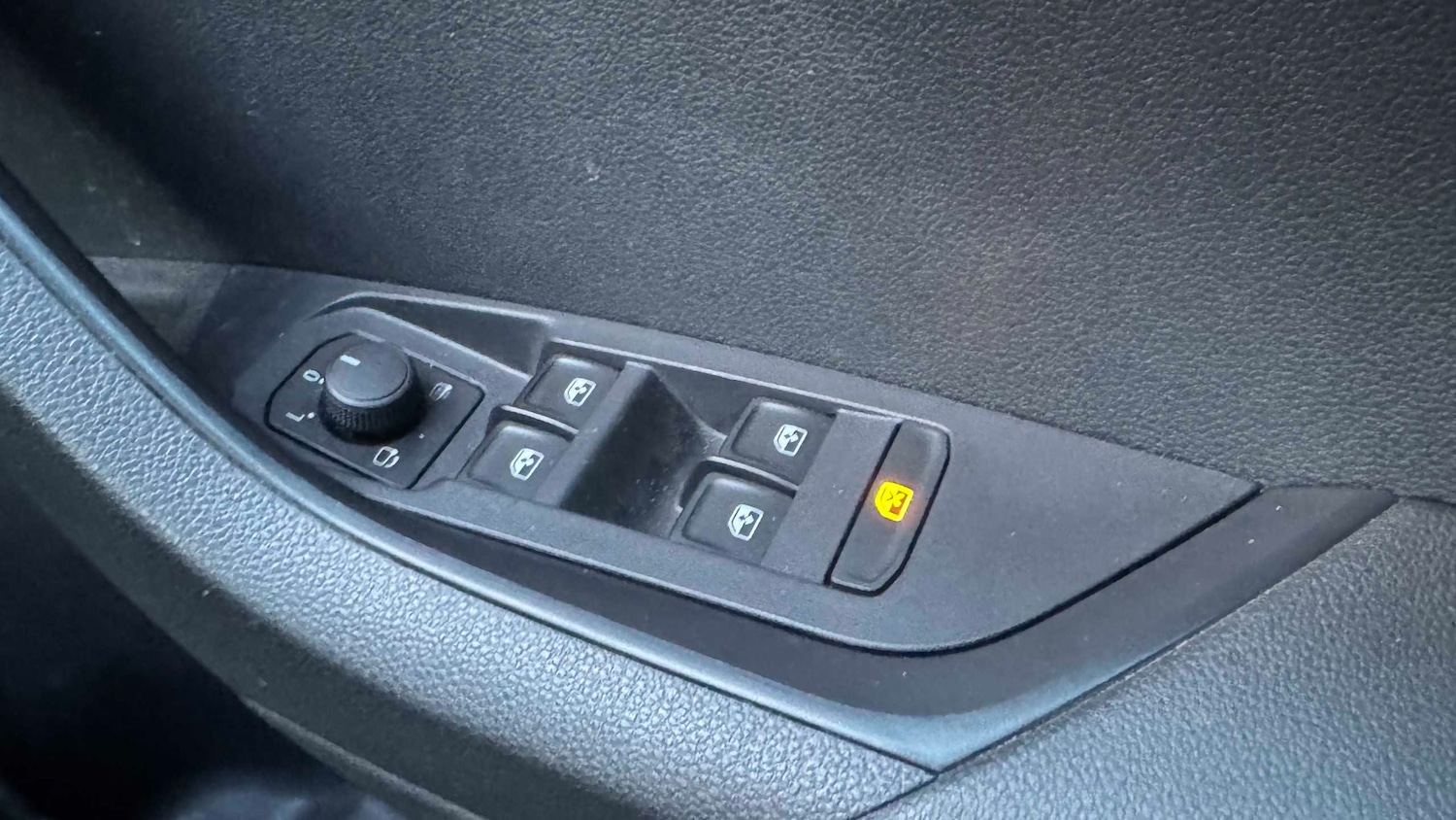 Used Skoda Karoq 2022 for sale - 76718146: Photo 34