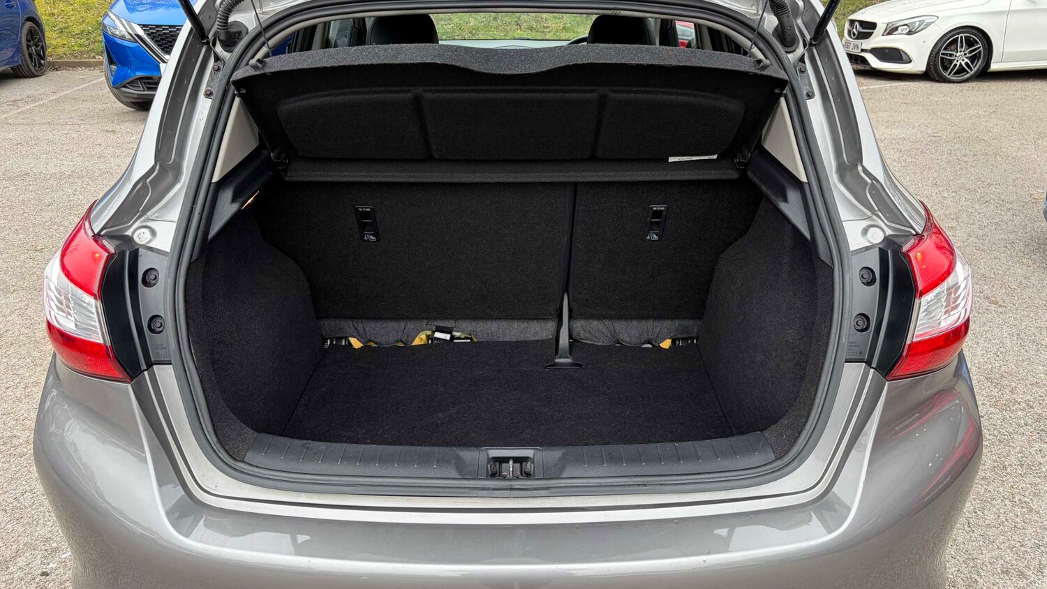 Used Nissan Pulsar for sale - 77810804: Photo 2