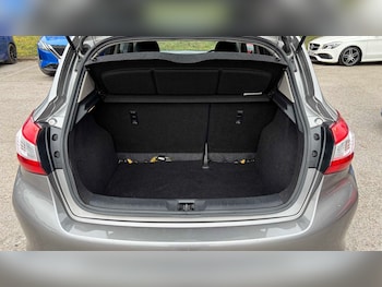 Used Nissan Pulsar 2016 for sale - 77810804: Photo