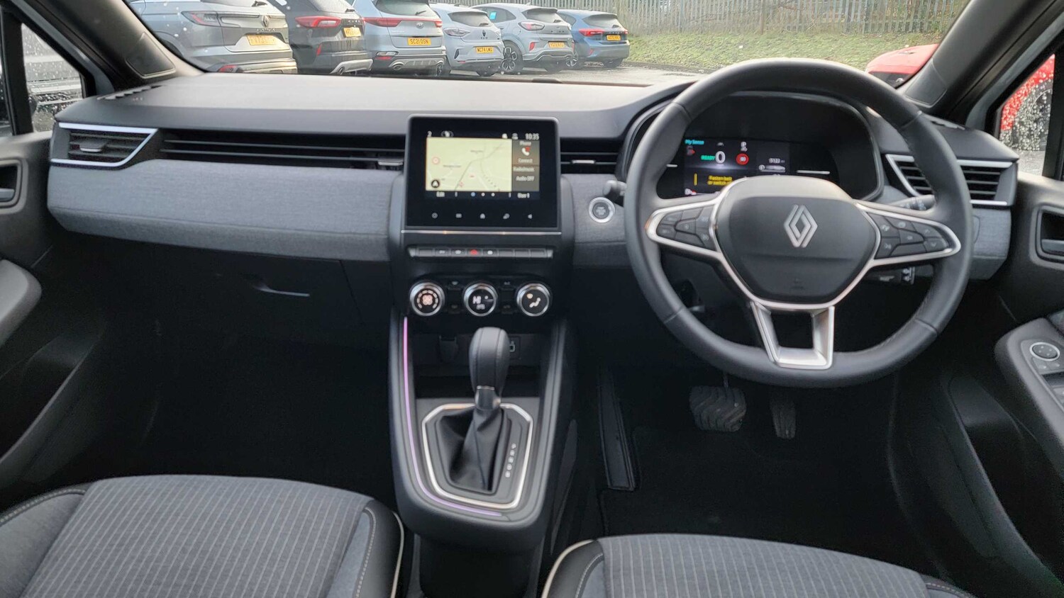 Used Renault Clio 2025 for sale - 76789352: Photo 16