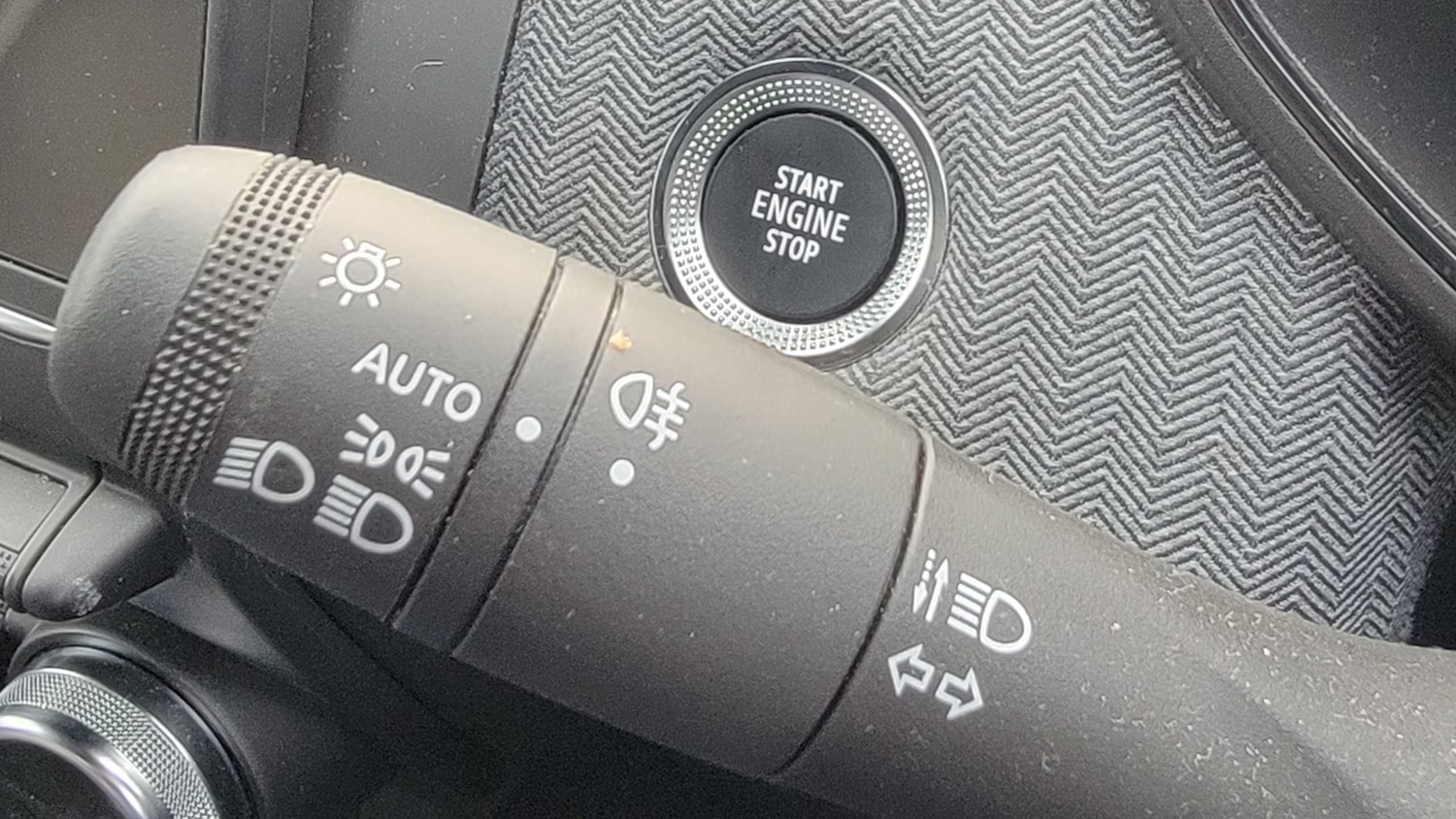 Used Renault Clio 2025 for sale - 76789352: Photo 27