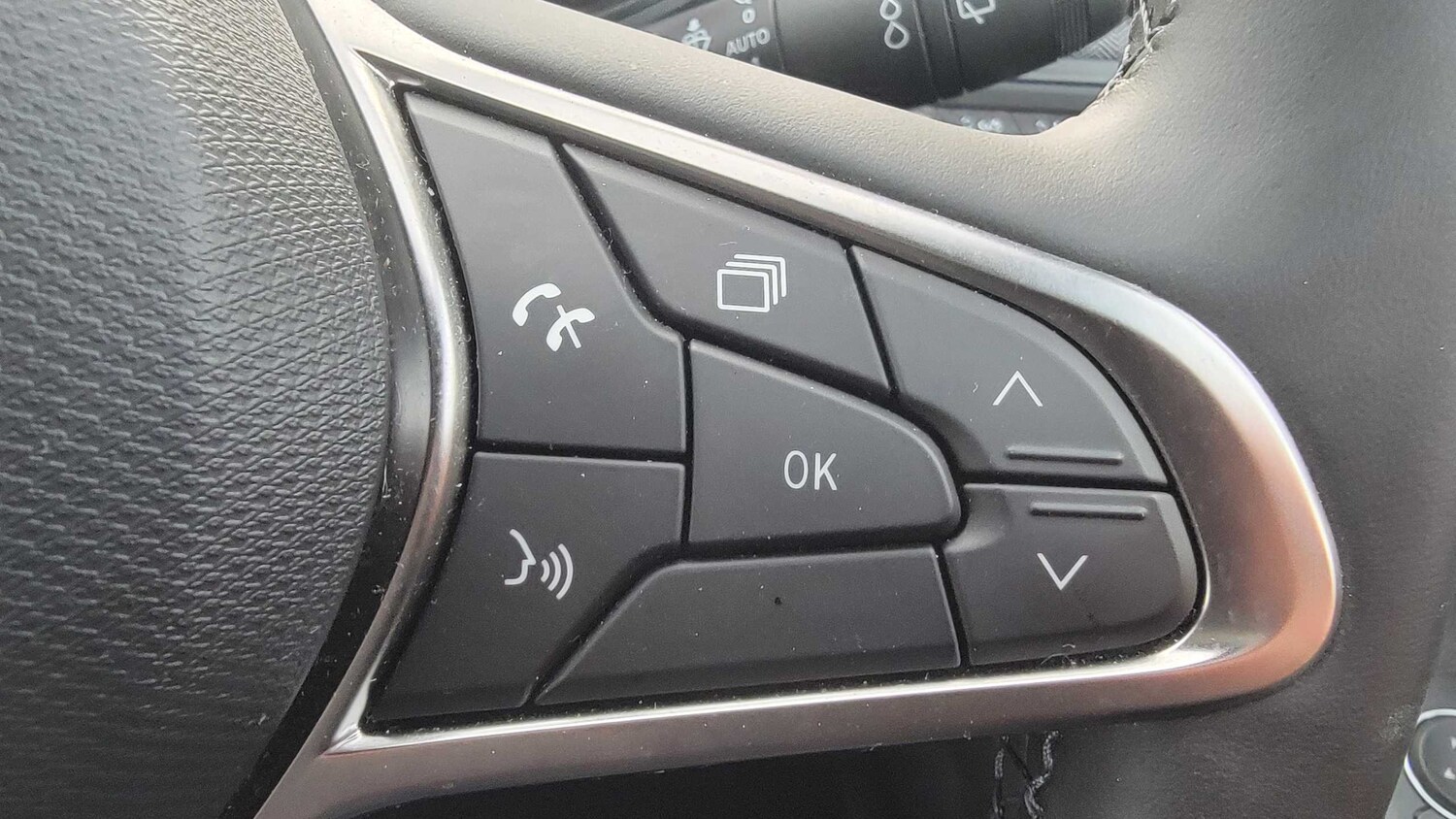 Used Renault Clio 2025 for sale - 76789352: Photo 28